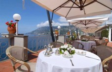Cena sulla Costiera Amalfitana