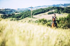 Passeggiata a Cavallo in Toscana con Visita al Teatro del Silenzio 