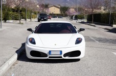 Guida Ferrari F430 30 minuti su strada a L'Aquila, Ascoli Piceno, Rieti, Terni