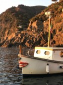 Fuga Romantica & Tour in Barca al Tramonto alle 5 Terre