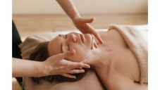 QC Terme - Ingresso Giornaliero e massaggio di 50 minuti Per una Persona