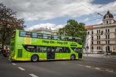 Tour del Castello di Praga con bus hop-on hop-off per 24 o 48 ore