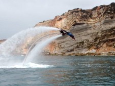 Esperienza flyboard sulla Costa Ionica