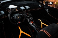 Guida una Lamborghini in Friuli | 5 giri in pista da copilota