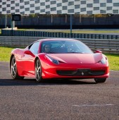 10 Giri In Pista su Ferrari