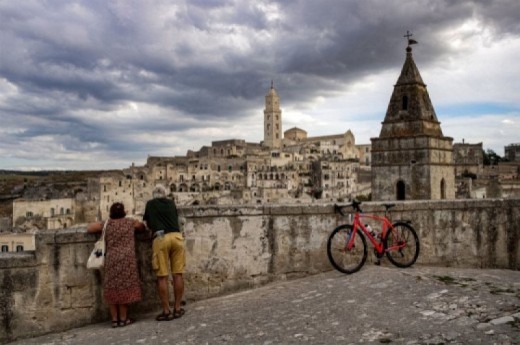 Una notte a Matera con SPA e visita privata dei Sassi, con pranzo tipico e degustazione			