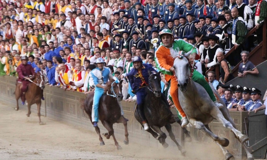 Palio di Siena on a private balcony