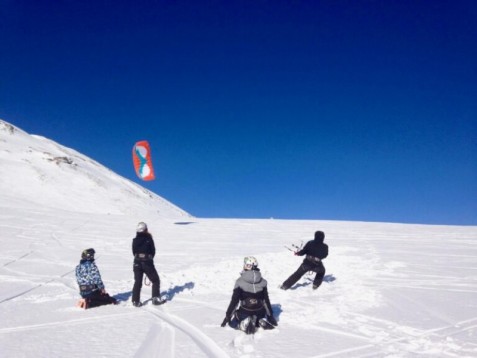Corso di snowkite di 3 giorni per gruppo di 4 persone