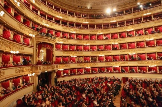 Apericena in Terrazza a Milano & Spettacolo al Teatro alla Scala