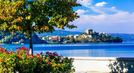 Giro in barca al Lago Bolsena a Viterbo