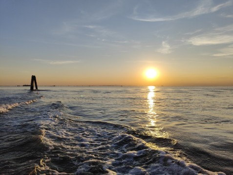 Chioggia: Tramonto in Laguna Veneta dalla barca