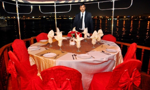 Crociera su Dhow con cena sul Dubai Creek