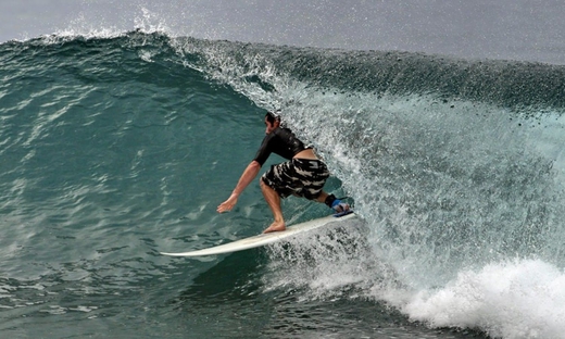 Surfing lesson in Cádiz