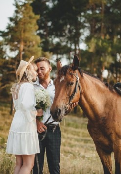 Fuga Romantica con Passeggiata a Cavallo in Trentino