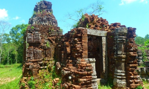 Cham culture tour with My Son Sanctuary