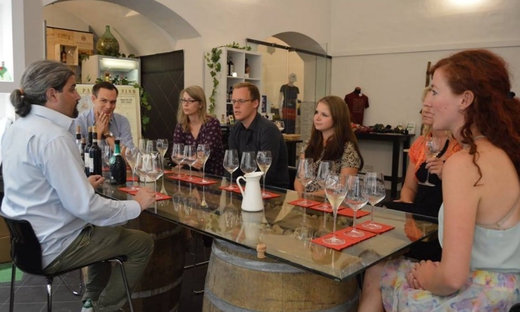 Wine workshop and tasting experience in Siena