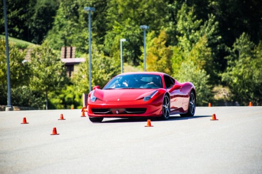 Giro in pista da passeggero in Ferrari