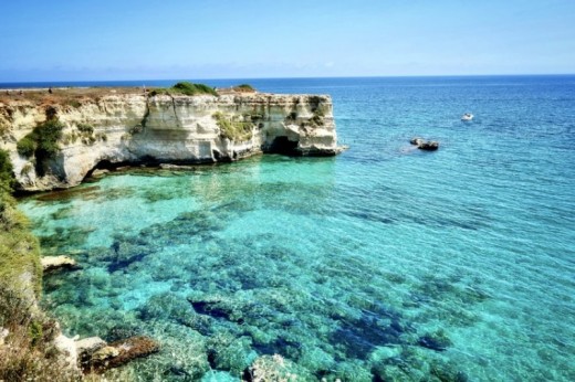 Escursione a piedi dalla Grotta della Poesia a Torre Sant’Andrea