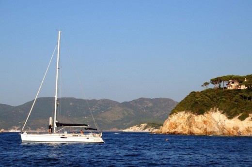 Settimana in Barca a Vela nell'Arcipelago Toscano – Esplora le Isole del Tirreno