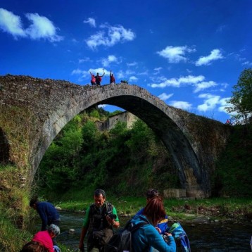 Escursione lungo il Fiume - Sentiero dei Tre Ponti con Degustazione 