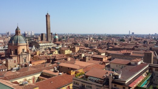 Aperitivo in Terrazza a Bologna – Spritz/Drink & Finger Food per Due