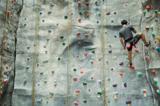 Lezione di Arrampicata per Padre e Figlio