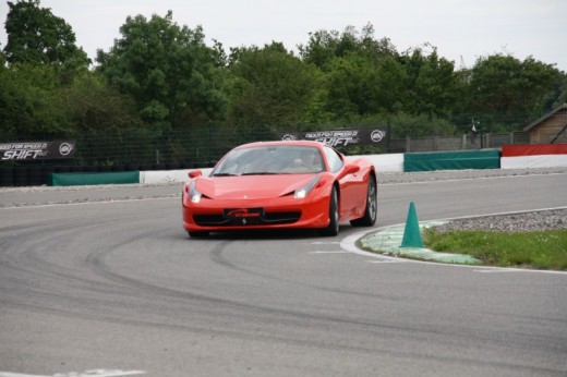 Guida Ferrari F 458 1 giro, Torino Lombardore