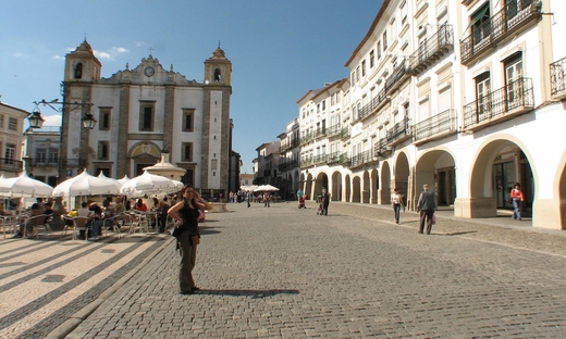 Évora and Monsaraz: Private Day Tour from Lisbon