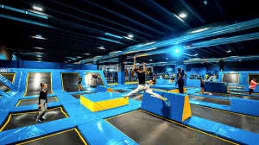 Pacchetto Trampoline Park Milano – 1 Ora per Papà + Figlio/a