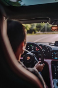 Due giri in pista su Auto Sportiva da passeggero