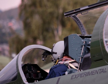 Volo in aereo da caccia L-39 Albatros – 30 minuti – Torino, Italia