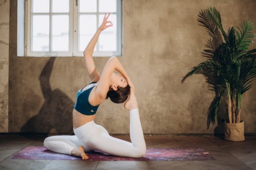 Lezione privata di Bikram Yoga in presenza a Roma