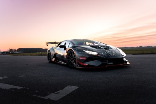 2 giri in pista su Lamborghini Huracan Evo - Circuito Vallelunga (RM)