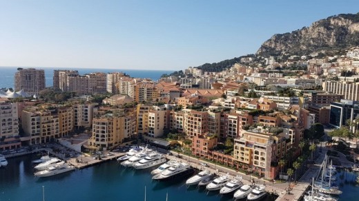 Volo in elicottero a Monaco