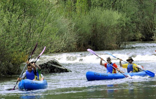 Discesa in canoa gonfiabile