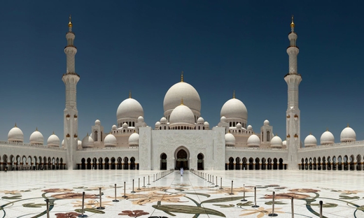 Escursione per crociere: tour della città di Abu Dhabi con biglietti per Ferrari World