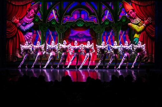 Serata di Cabaret al Moulin Rouge Parigi per 2 persone