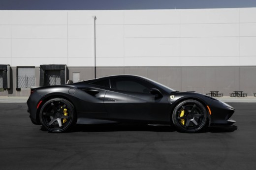 Ferrari F8 Tributo a Vallelunga – 3 giri