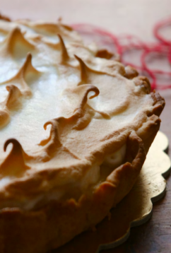 Zitronenkuchen mit Baiser – Torta al limone con meringa a Domicilo Milano