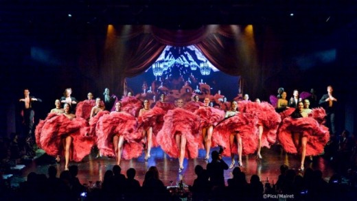 Cena VIP e spettacolo di cabaret al Paradis Latin di Parigi
