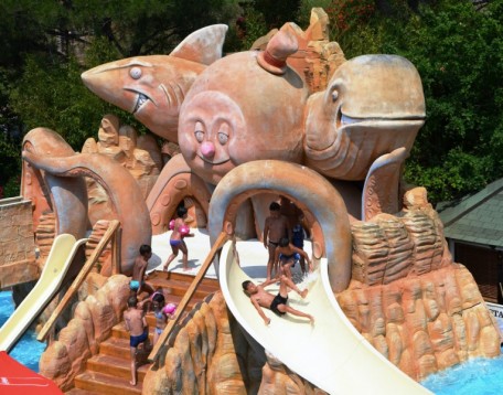 Biglietti per Parco Acquatico Le Caravelle | Offerta 2 Adulti + 2 Bambini – Ceriale (Savona)