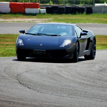 Tre giri in pista con Lamborghini Huracan Evo