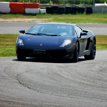 Un Giro in pista con Lamborghini Huracan Evo