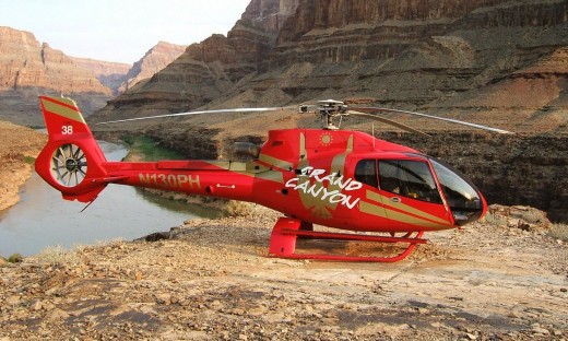 Grand Canyon: tour in elicottero e picnic con champagne