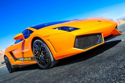 Guida una LAMBORGHINI su pista!