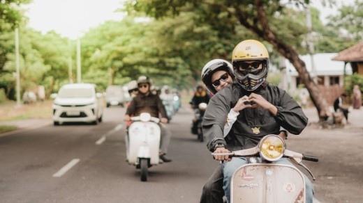 Buono Regalo – Un Giorno in Vespa a Roma per Due