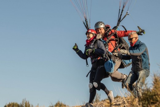 Volo con Parapendio di distanza Discovery 