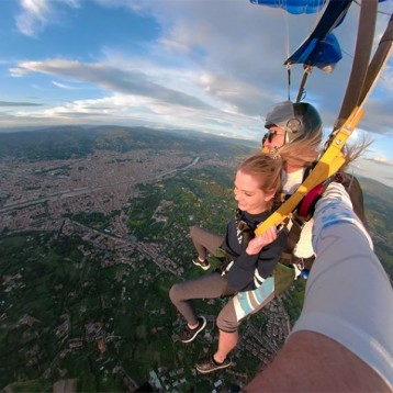 Volo in Parapendio a Reggello