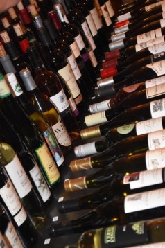 Degustazione di vino nell'eccellenza del Trentino