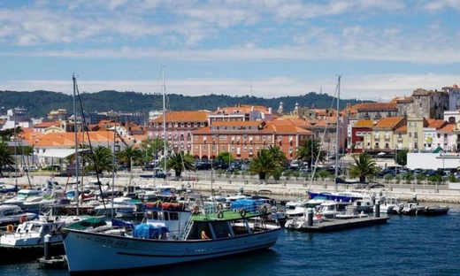 Arrábida & Sesimbra: Tour and Wine Tasting